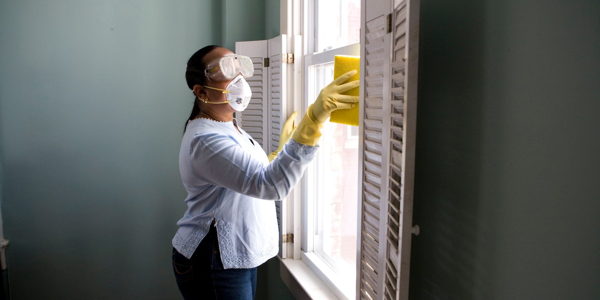 DIY Recipes for Cleaning Glass DIY Recipes for Cleaning Glass