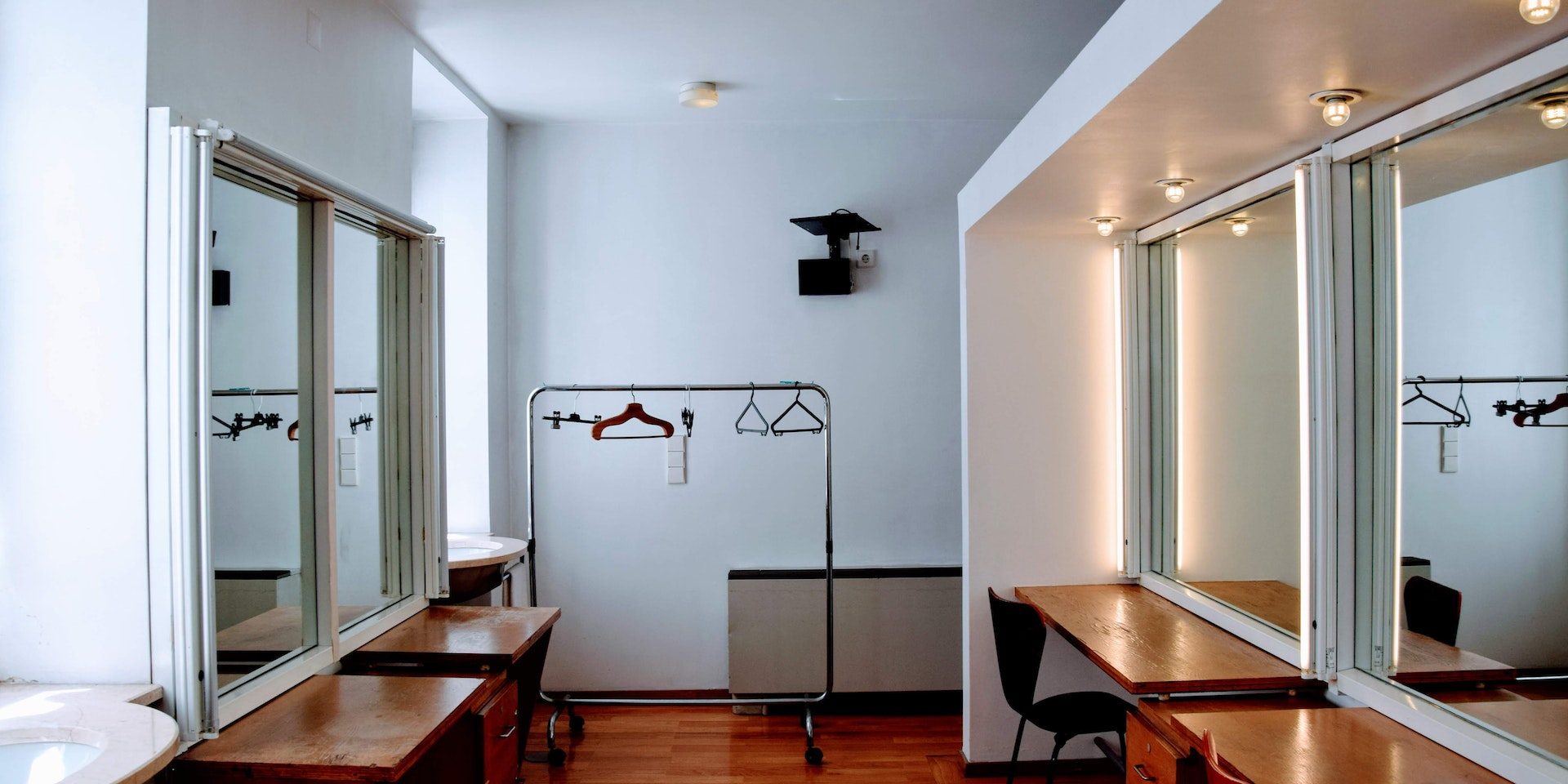 Mirrors in Small Spaces