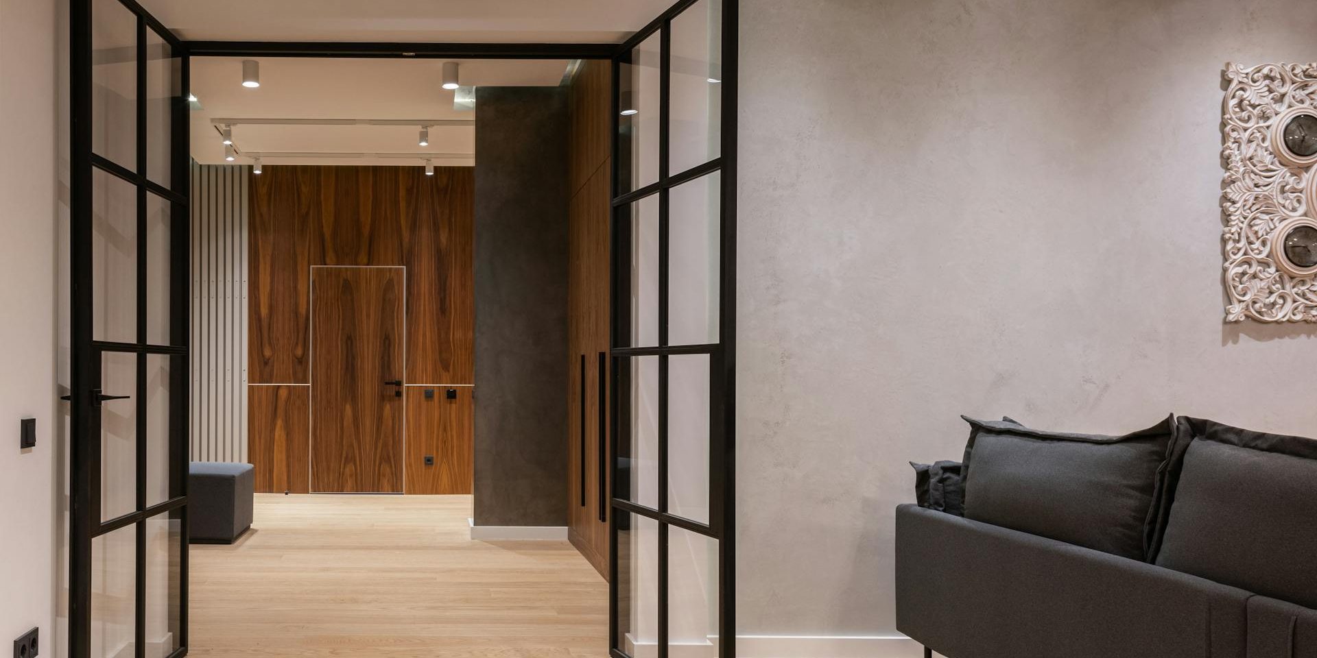 Modern Aluminum Frames