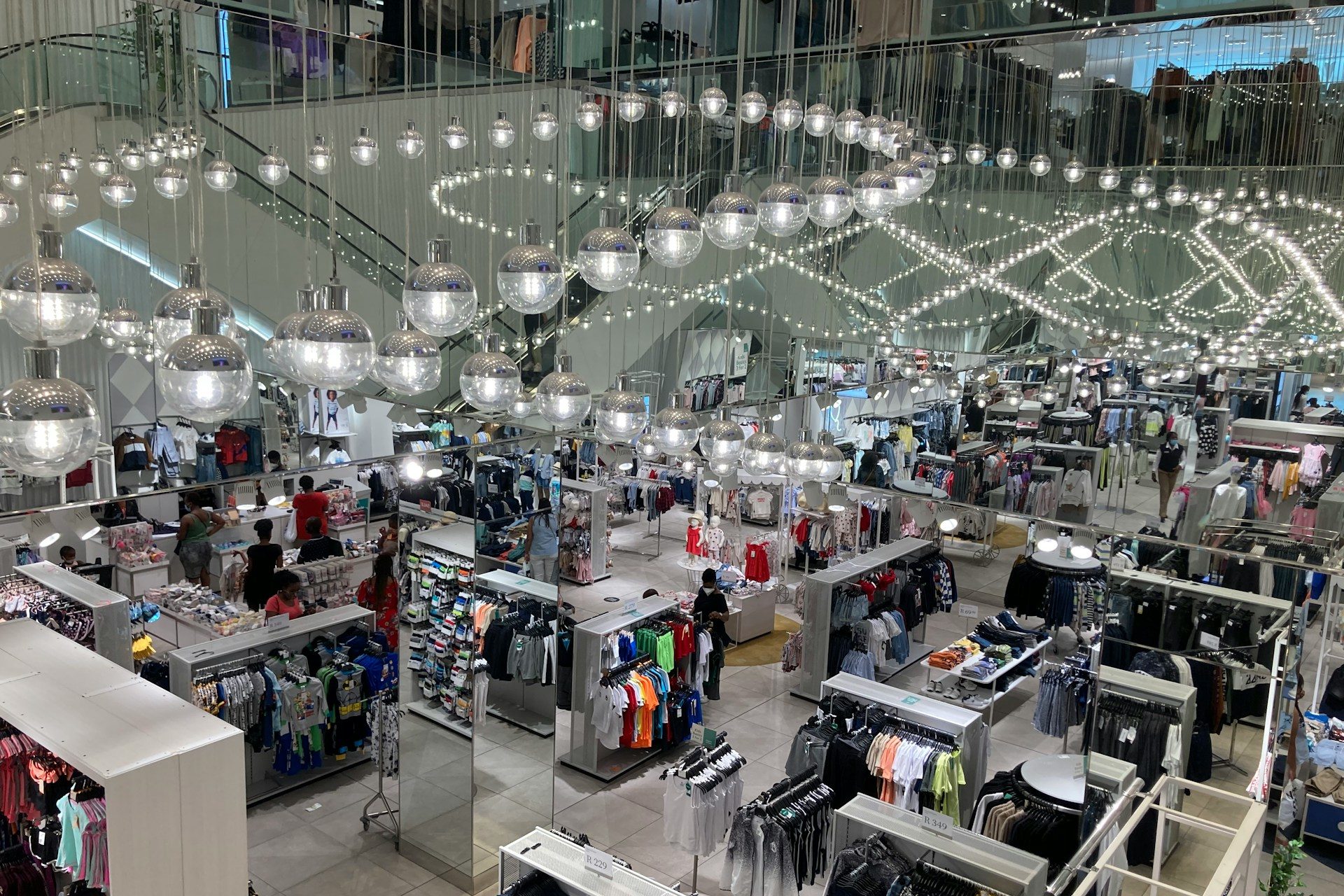 Commercial spaces Mirrors