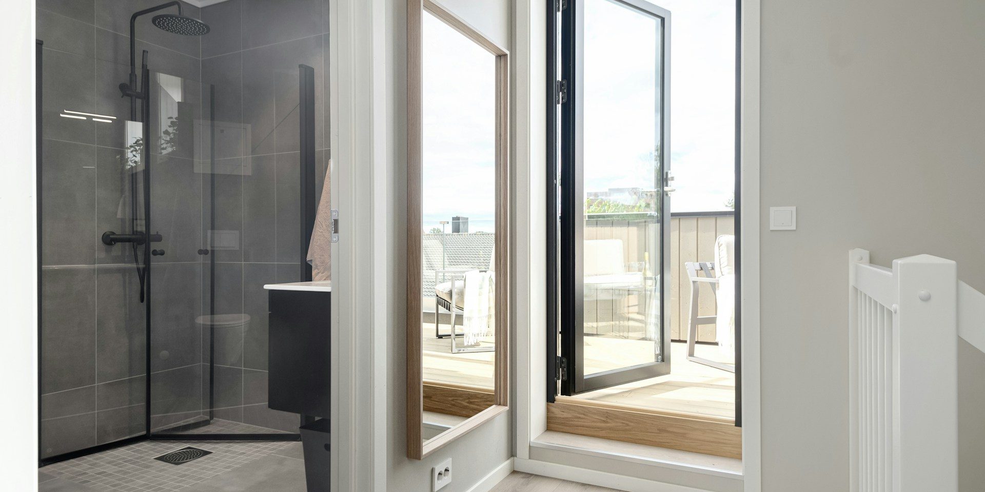 Shower Doors and Hardware