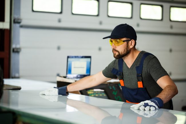 How to Safely Cut and Handle Laminated Glass Sheets laminated glass sheets